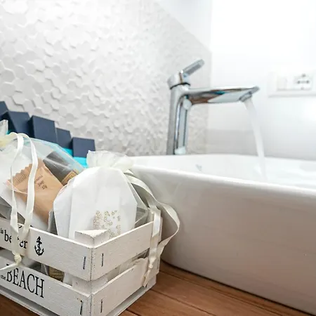 La Perla Di Sturla Apartmán *