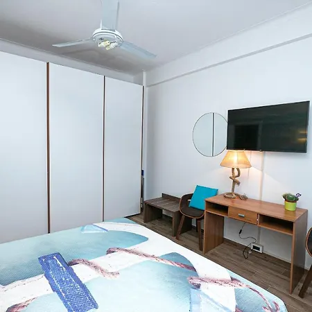 La Perla Di Sturla Appartement *